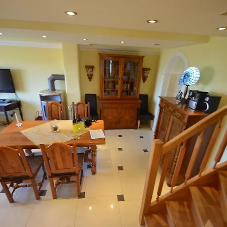 아파트 Ferienwohnung-sonnenkliff-in-gross-zicker-halbinsel-moenchgut *