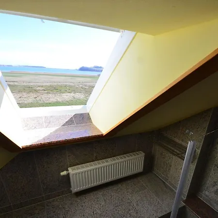 Ferienwohnung-sonnenkliff-in-gross-zicker-halbinsel-moenchgut