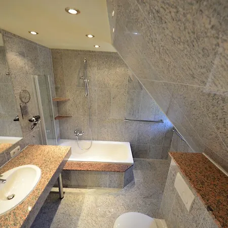 아파트 Ferienwohnung-sonnenkliff-in-gross-zicker-halbinsel-moenchgut *