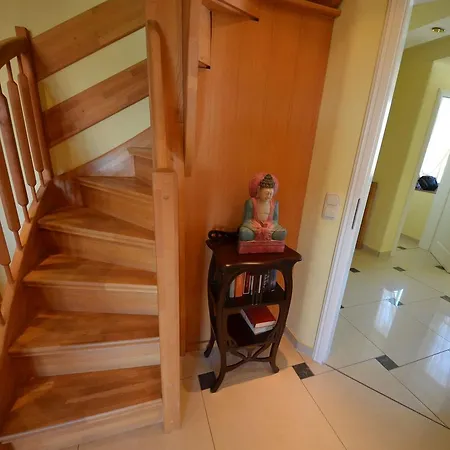 아파트 Ferienwohnung-sonnenkliff-in-gross-zicker-halbinsel-moenchgut