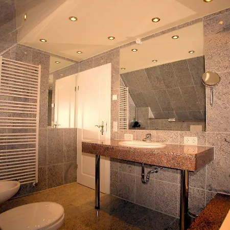 Ferienwohnung-sonnenkliff-in-gross-zicker-halbinsel-moenchgut