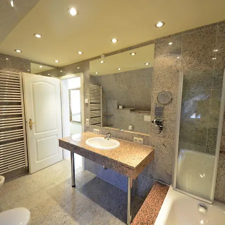 아파트 Ferienwohnung-sonnenkliff-in-gross-zicker-halbinsel-moenchgut Groß Zicker