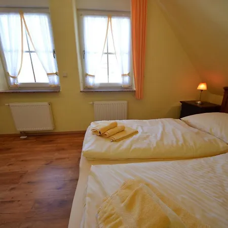 아파트 Ferienwohnung-sonnenkliff-in-gross-zicker-halbinsel-moenchgut Groß Zicker