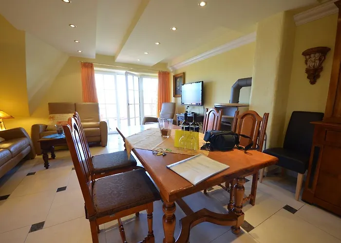 Ferienwohnung-sonnenkliff-in-gross-zicker-halbinsel-moenchgut *