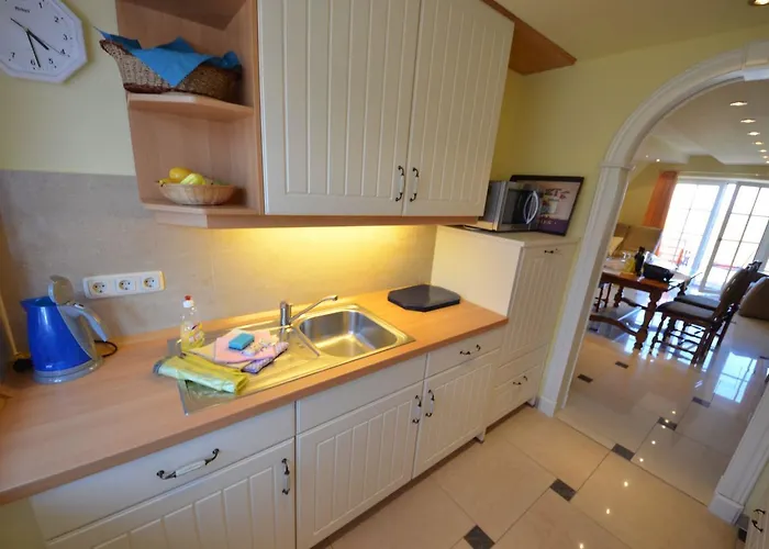 Lejlighed Ferienwohnung-sonnenkliff-in-gross-zicker-halbinsel-moenchgut *